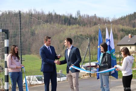 Odprtje večnamenskega športnega in otroškega igrišča na Gozdu (19)